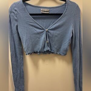 UO cropped long sleeve top